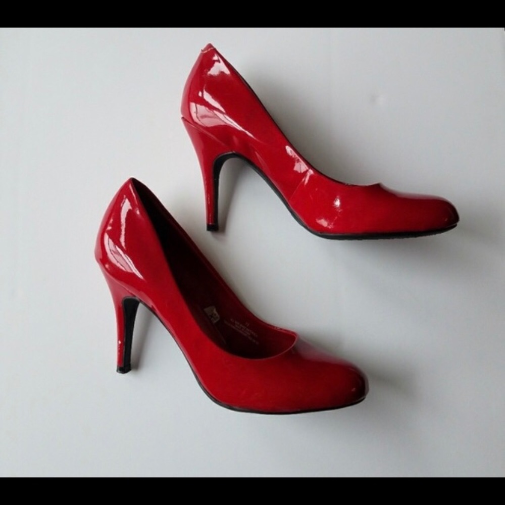 Sexy red heels